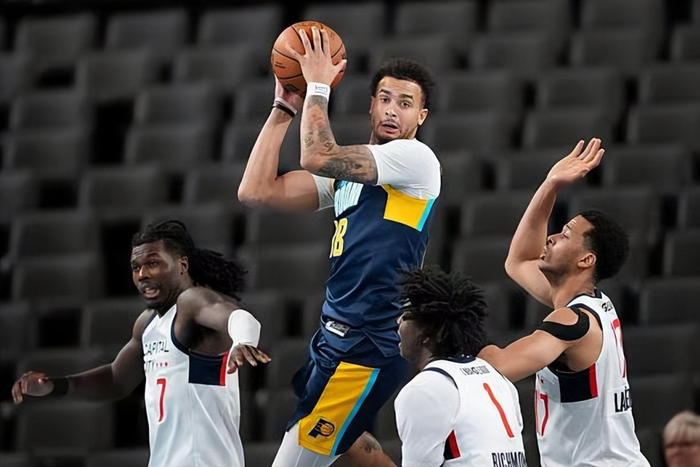 杰伦-斯劳森发展联盟爆发 获步行者双向合同首秀