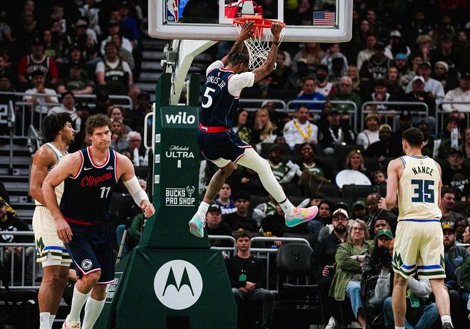 快船客场大胜雄鹿豪取五连胜 莱昂纳德砍20+率队