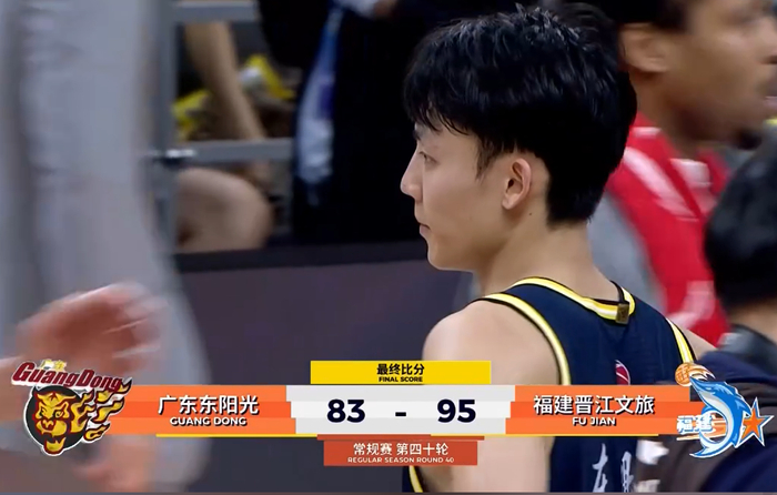 广东队多次遭大逆转 杜锋引球迷质疑